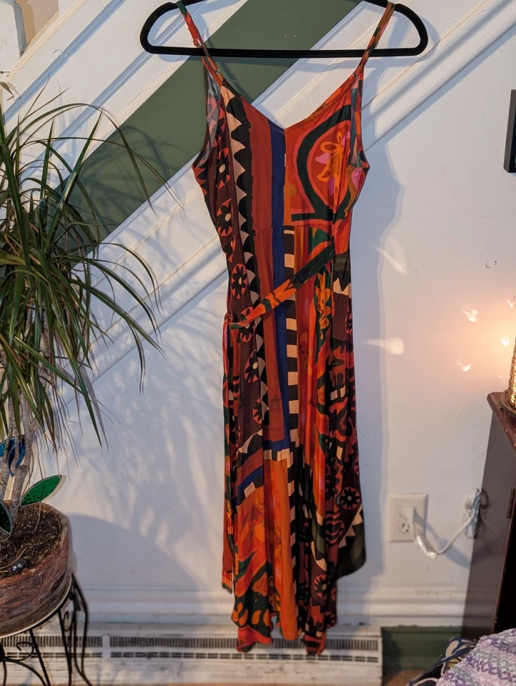 Vestido envolvente midi estampado tribal Farm Rio x Anthropologie Hanky damas pequeño brillante  Foto 4 de 4