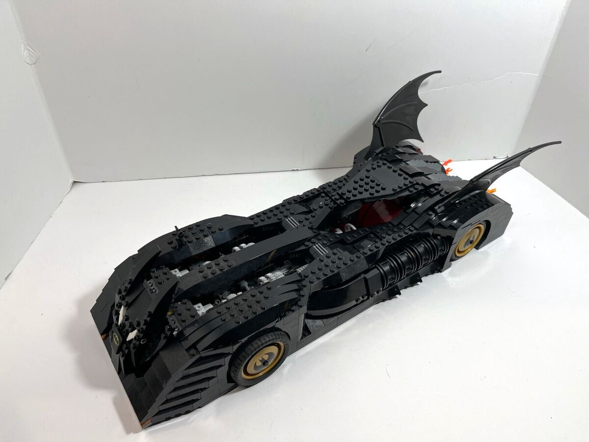  LEGO Batman - The Batmobile: Ultimate Collectors' Edition :  Toys & Games