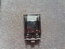 SAFRAN LIGHT INDICATOR PART # 10EA2C1  NSN:  6210-00-057-8329  PART  # 2703025-5
