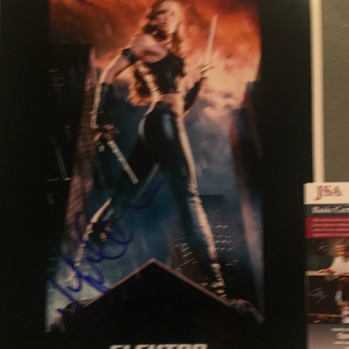 Jennifer Garner autographed 8x10 color photo JSA certified