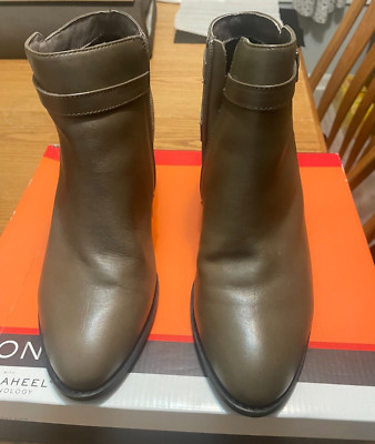 Vionic Womens Upright Upton  Zip Ankle Boots Taupe Size 9 Excellent!