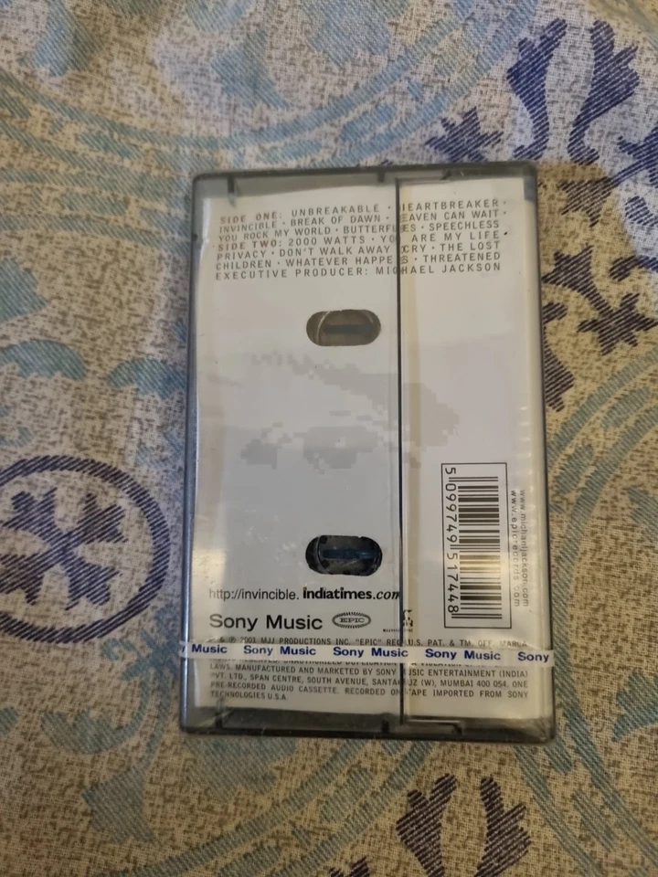 Michael Jackson Invincible INDIA EDITION GREEN COVER TAPE SEALED MINT SONY - Image 3 of 3