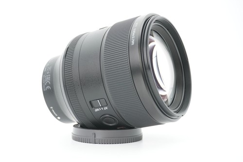 Sony G-Series 85mm F/1.4 GM FE Lens - Picture 8 of 12
