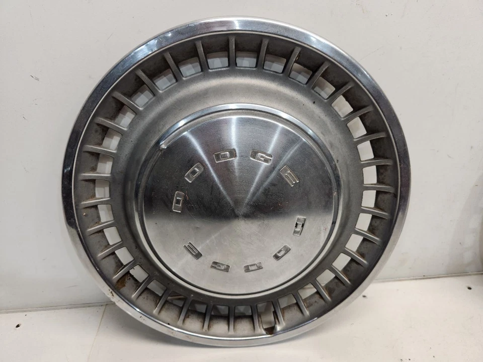 1972-76 Dodge Dart Wheel Cover - 14" / 33-Slot Type *PAIR* - Image 4 of 4