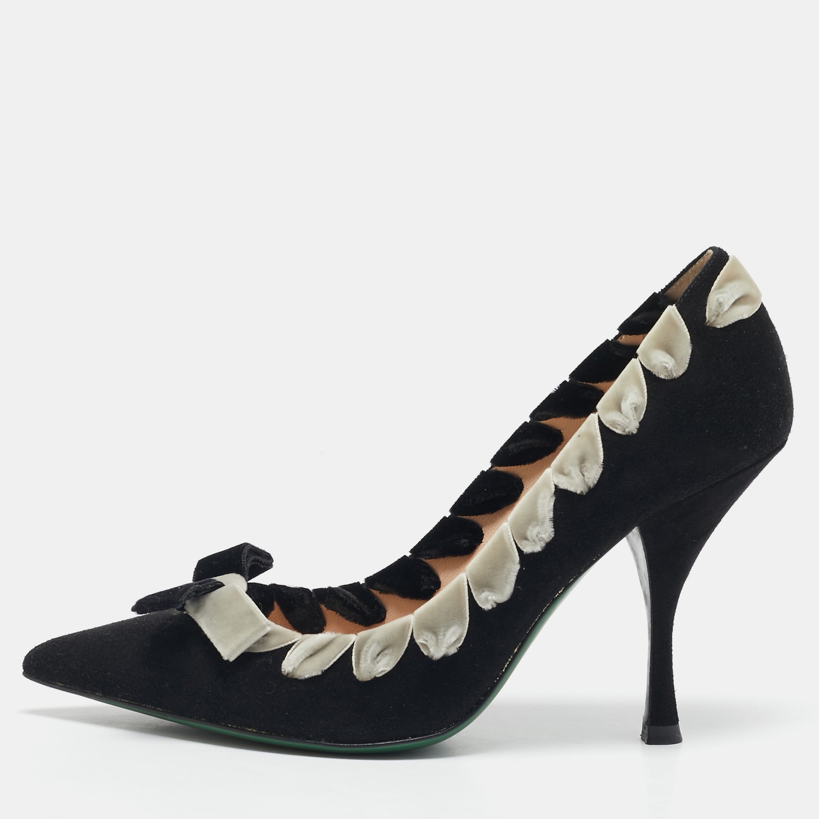 Fendi Black White Suede Bow Stitched Pumps Size 37 EU