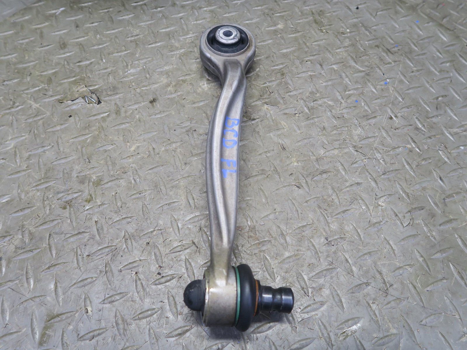2006-2012 BENTLEY CONTINENTAL FLYING SPUR FRONT LEFT UPPER CONTROL ARM SET OF 2