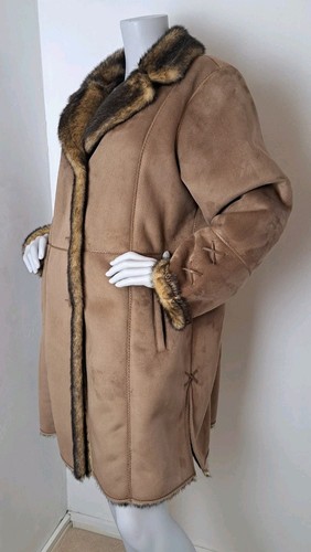 Cappotto Designer Dennis Basso Taglia L Ecopelliccia di Visone Stile Shearling Condizioni Immacolate - Foto 3 di 13
