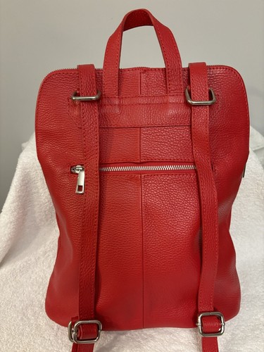 Borse in Pelle Leather Backpack Red Pebbled EUC! - Picture 3 of 6