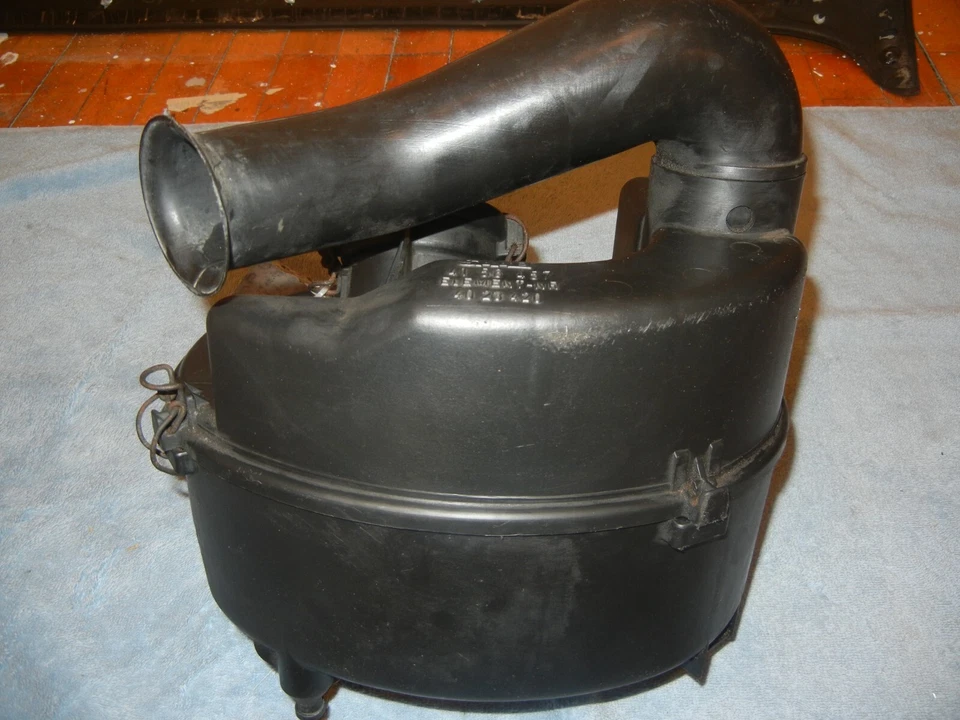 Caixa de carcaça de filtro de ar Classic SAAB 900 não turbo 2.1 4158457 - Imagem 4 de 4