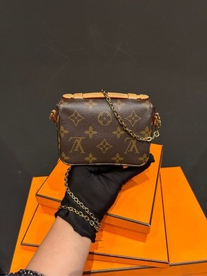 Louis Vuitton Monogram ショルダーバッグ Louis Vuitton Monogram Mini Leather Chain Shoulder Crossbody Bag