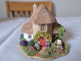 Lilliput Lane L2992 Afternoon Tea No Box Or Deeds