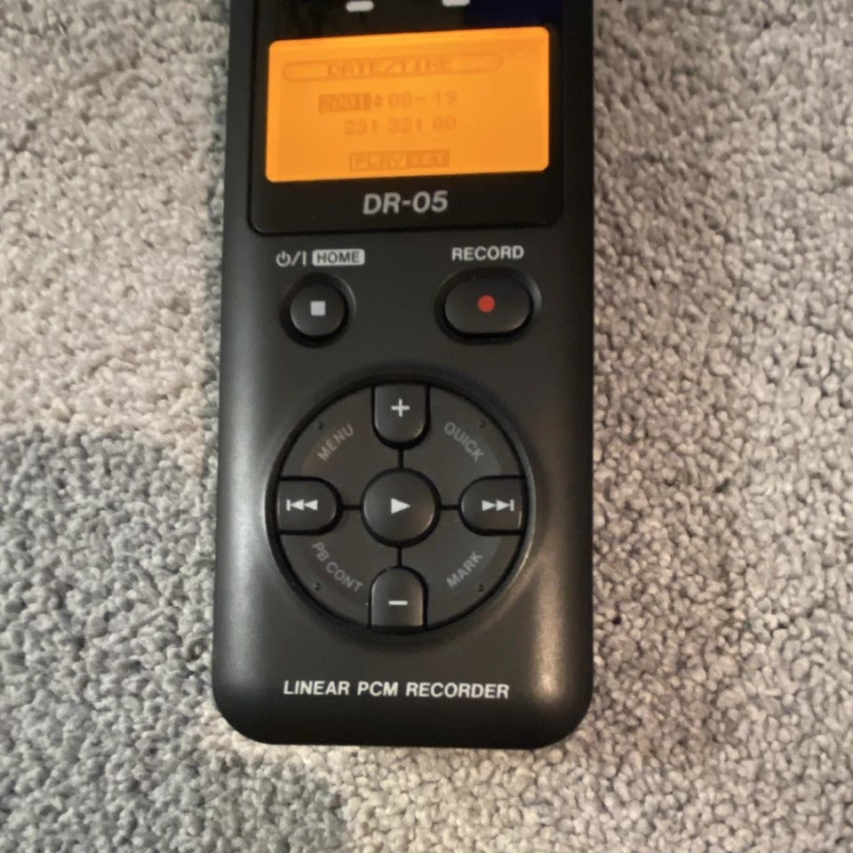 TASCAM DR-05 Handheld Digital Recorder Linear PCM Audio Recorder - Image 2 of 3
