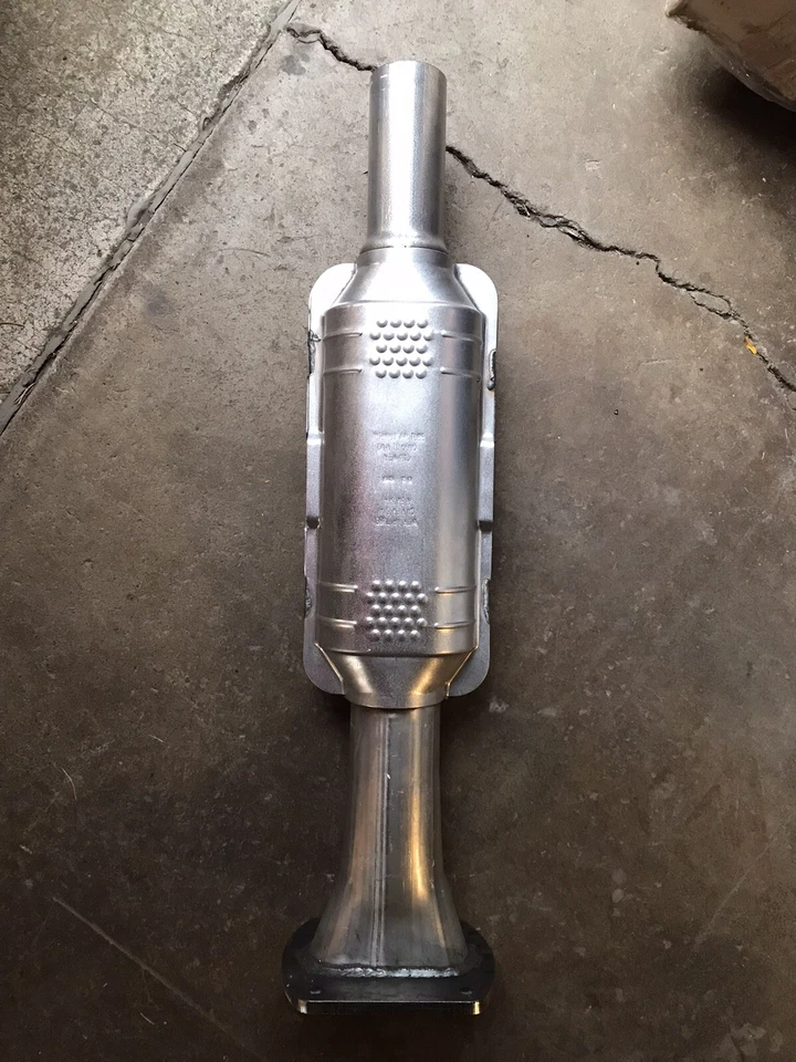 EASTERN CATALYTIC 30259 - Image 3 of 3