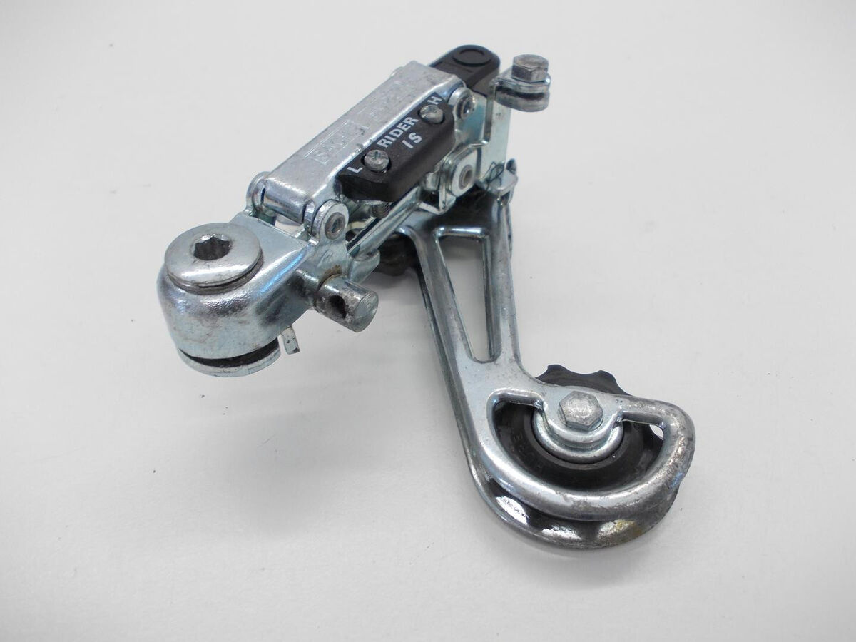s-l1200.jpg s-l1200.jpg