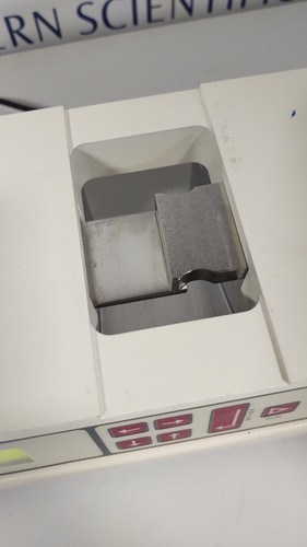 DR.Schleuniger Pharmatron 8M Tablet Tester - Picture 4 of 13