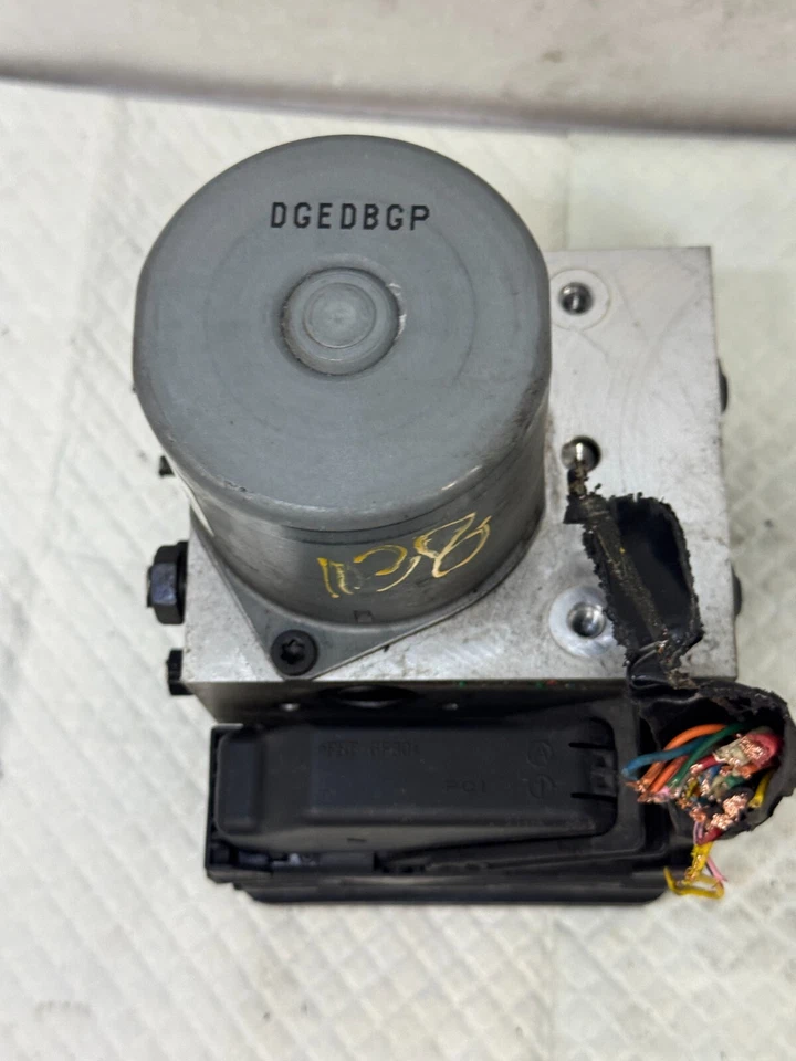 Módulo de control de bomba ABS KIA BORREGO 2009 58920-2J150 OEM (138) Foto 2 de 4