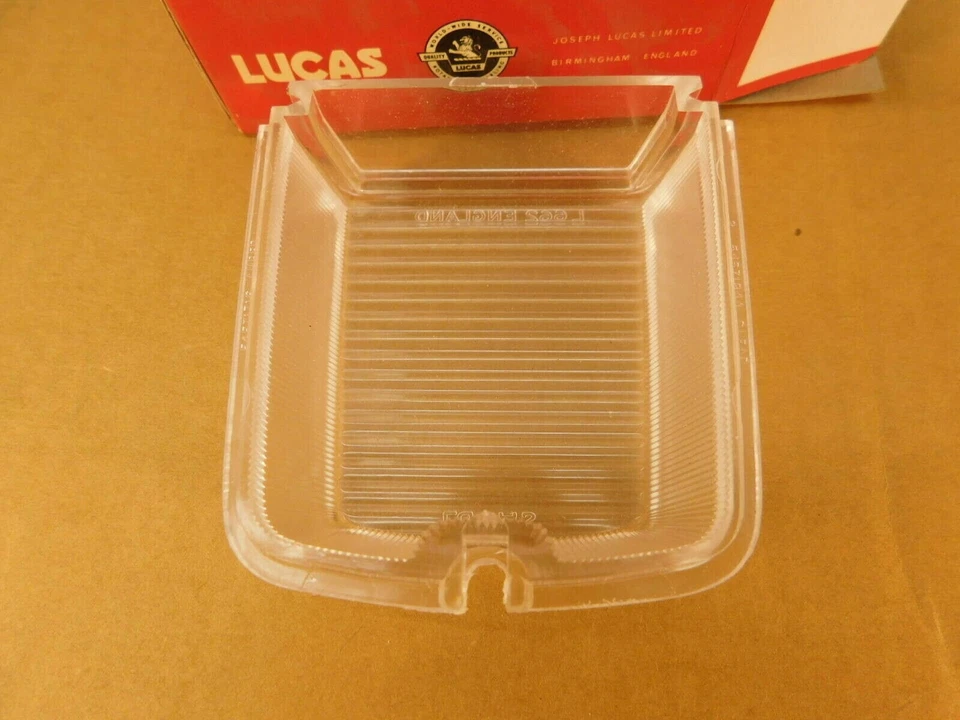 Lente giratoria delantera Hillman Husky transparente LUCAS 54571844 L662 NOS 1964-1966 Foto 3 de 4