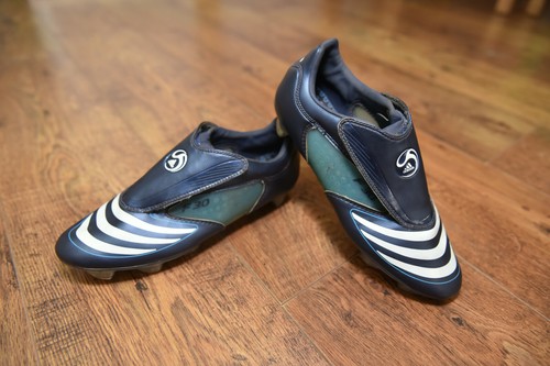 yeezy 350 v2 reflective laces