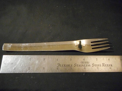 Mikasa PROFILE pattern dinner forks - Picture 1 of 3