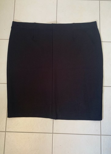 BELLE CURVE ELASTIC WAIST STRETCHY BLACK KNEE LENGTH SKIRT SIZE 24 AU - Picture 2 of 2