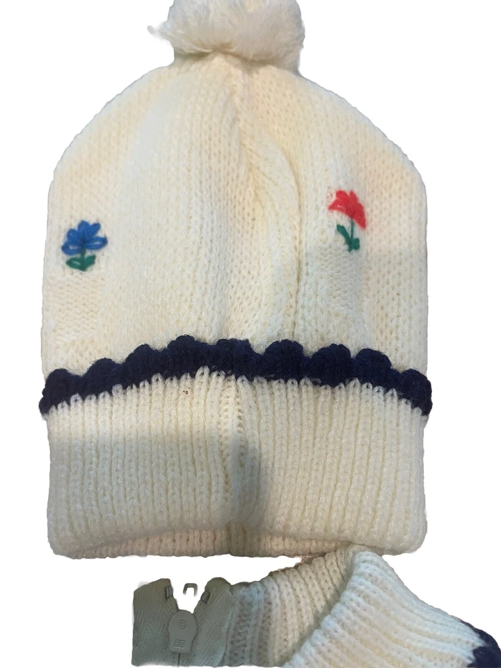 Suéter Bebé Vintage Niño 3 Blanco Tejido con Gorro Años 90 Flores Foto 3 de 4