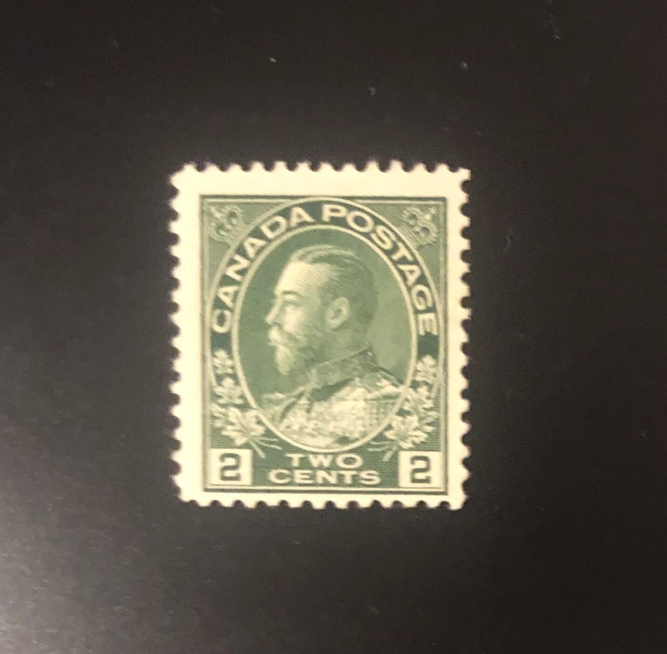 Stamps Canada Sc107 : 2c yellow green MNH KGV Admiral of 1922, see detail - Image 3 of 3
