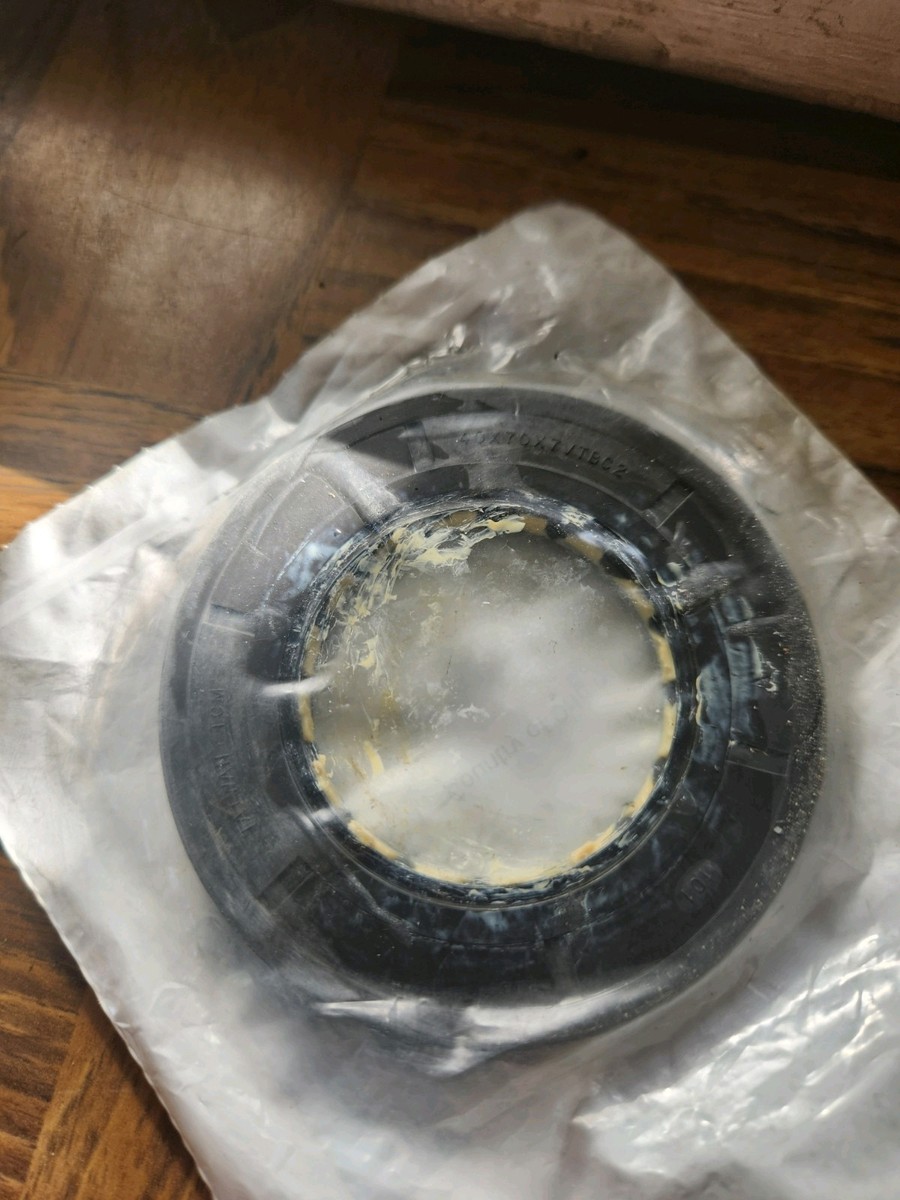 Polaris OEM Seal Triple Lip Viton 40x70x7 3235052 for sale Polaris OEM Seal Triple Lip Viton 40x70x7 3235052 for sale