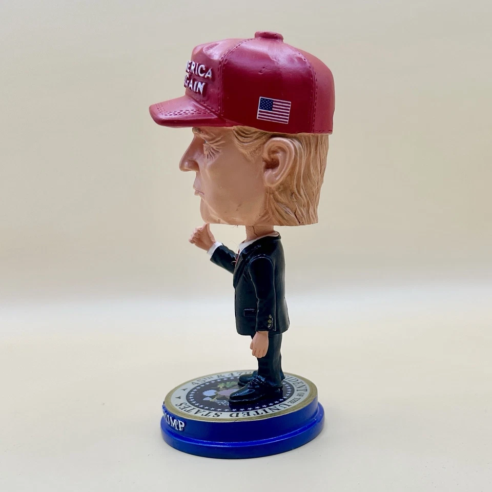 "Figura coleccionable de 5,5"" Donald Trump Bobblehead Red Hat 45-47 President" Foto 3 de 4