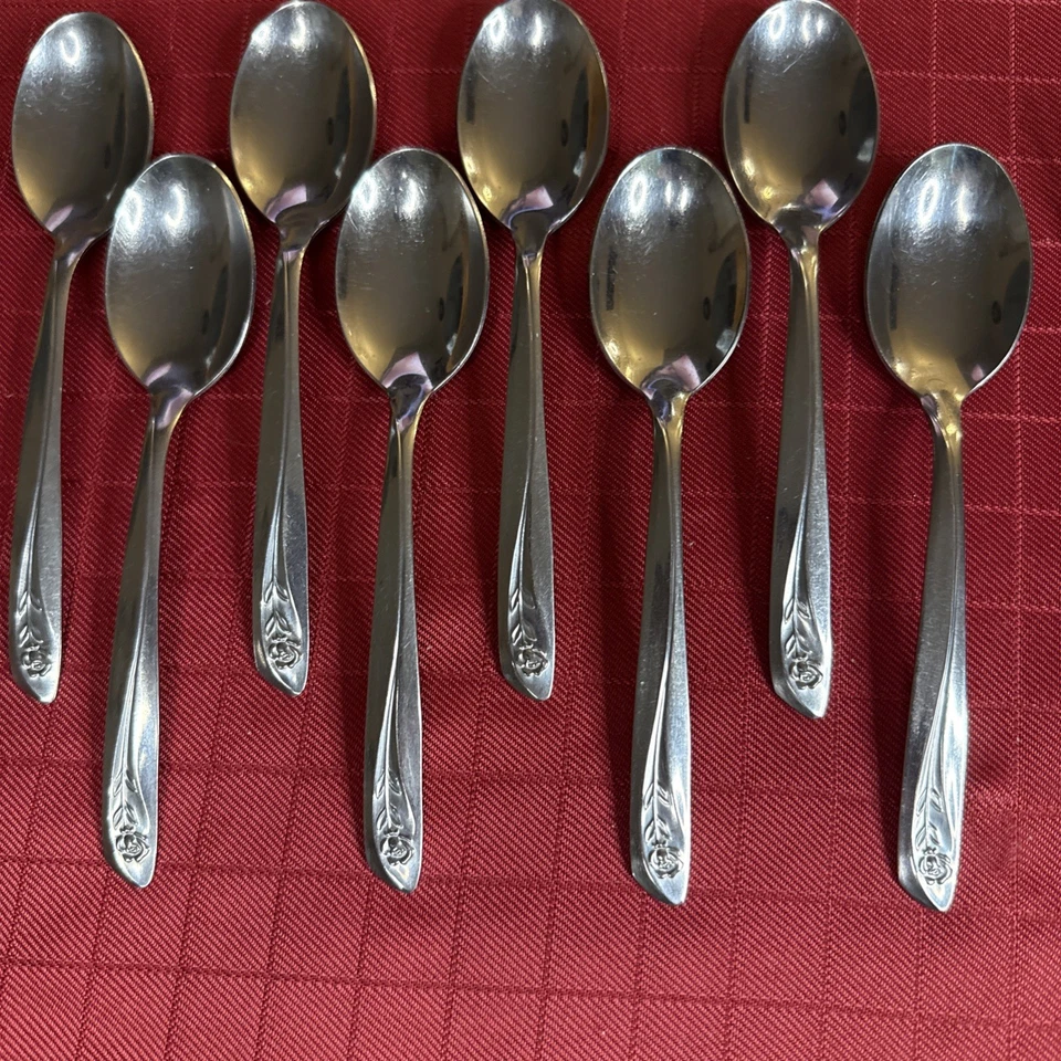 INS55 Acero Inoxidable Internacional Plata Brillante 48 piezas Servicio para 8 + 5 piezas Juego de Servir Foto 2 de 4