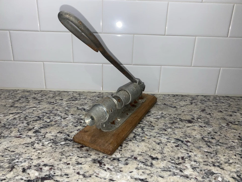 Vintage “Reed's Rocket” Pecan Cracker Reeds Machine Co. - Image 3 of 4