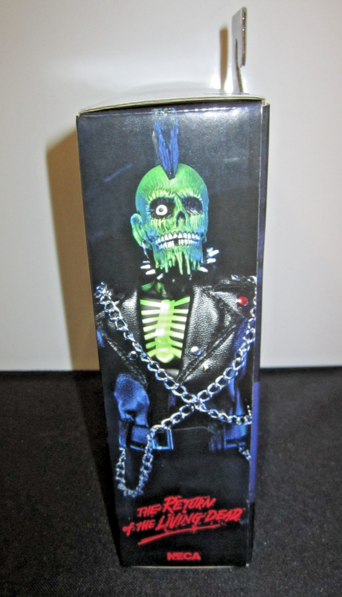 NECA Trash & Suicide Action Figuren 2er-Set – The Return Of The Living Dead, 20 Cm, Bekleidet & Beweglich, Mit Zubehör (Sprühfarbe & Grabstein)