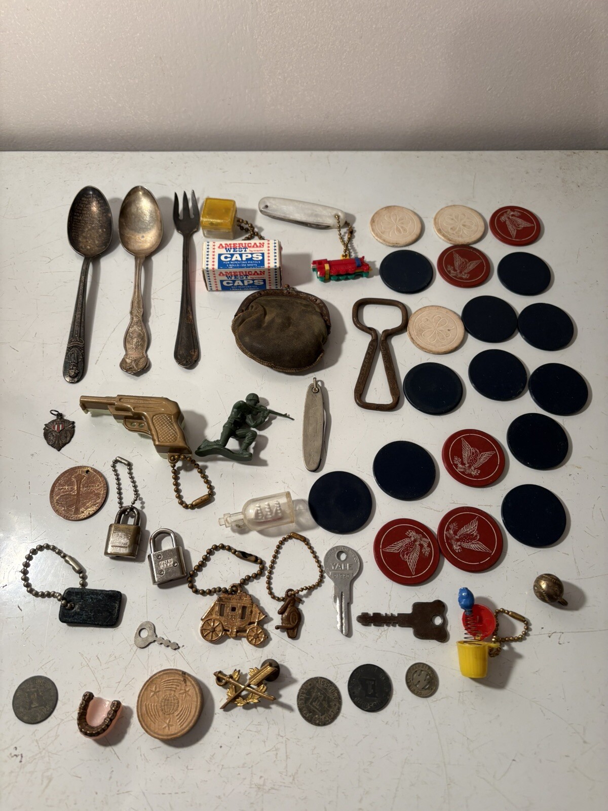 Vintage Mixed Junk Drawer Lot; Pocket Knives, Old Keychains, Coin Purse, Cutlery