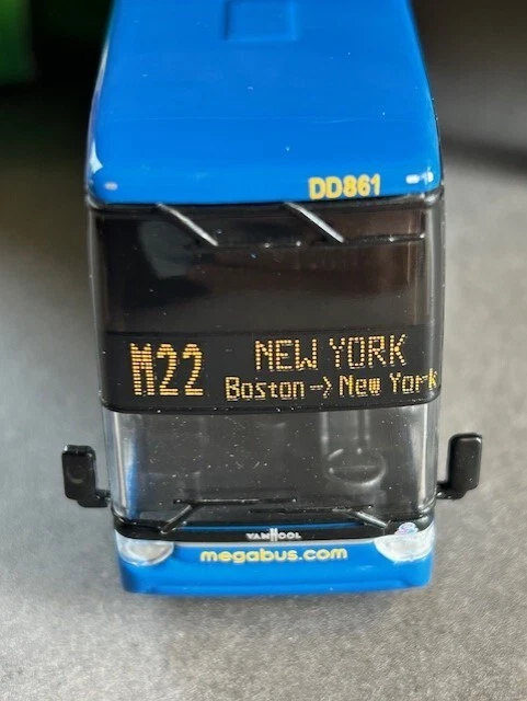 Iconic Replica 1/87th Scale Van Hool TDX Coach Megabus - Image 3 of 4