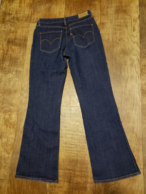 Levis San Francisco Bold Curve Classic, Boot Cut  8/29