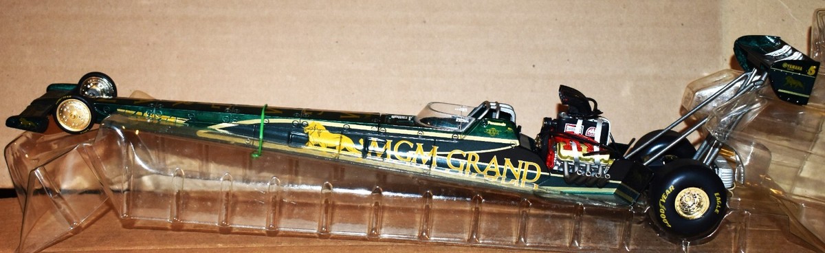 Top Fuel Dragster 1/24 Doug Kalitta 