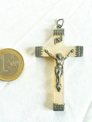 ANTIQUE SOLID SILVER AND MOTHER OF PEARL COMMUNION CROSS (1)