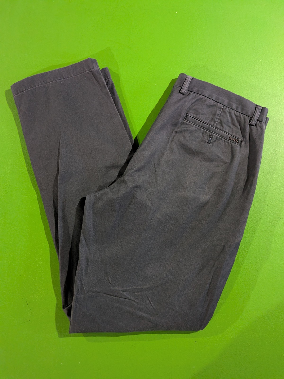 Michael Kors Mens Chino Pants Tailored Fit Size 33 X 31 (Tag 32x32) Gray
