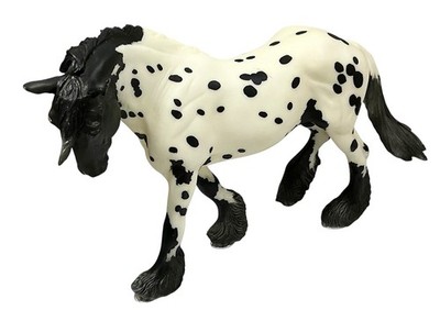 Winter 2010 Treasure Hunt Prize Breyer Four Seasons matte othello 