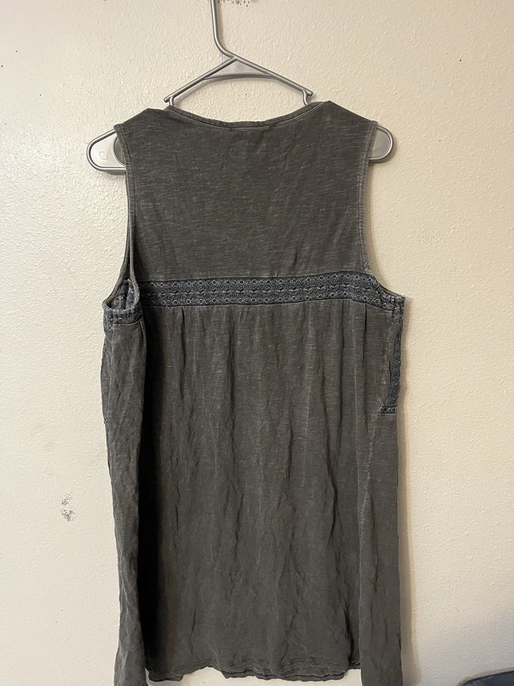 Mini Vestido para Mujer Lucky Brand Sin Mangas Bordado Tejido Gris Talla Grande Foto 3 de 4
