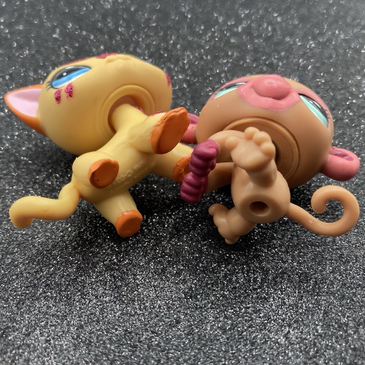 Hasbro LPS Littlest Pet Shop #2118 #2119 Shorthair Glitter Cat