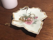 Feuille de vigne Porcelaine de Limoges coupelle roses chromos 