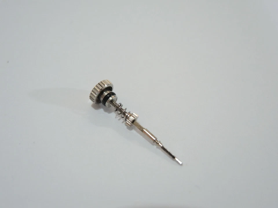 NUEVO ACERO INOXIDABLE CORONA, ENGRANAJE, RESORTE Y VÁSTAGO SEIKO CHRONO POGUE 6139-6002/ 6000/ 6005 Foto 2 de 4