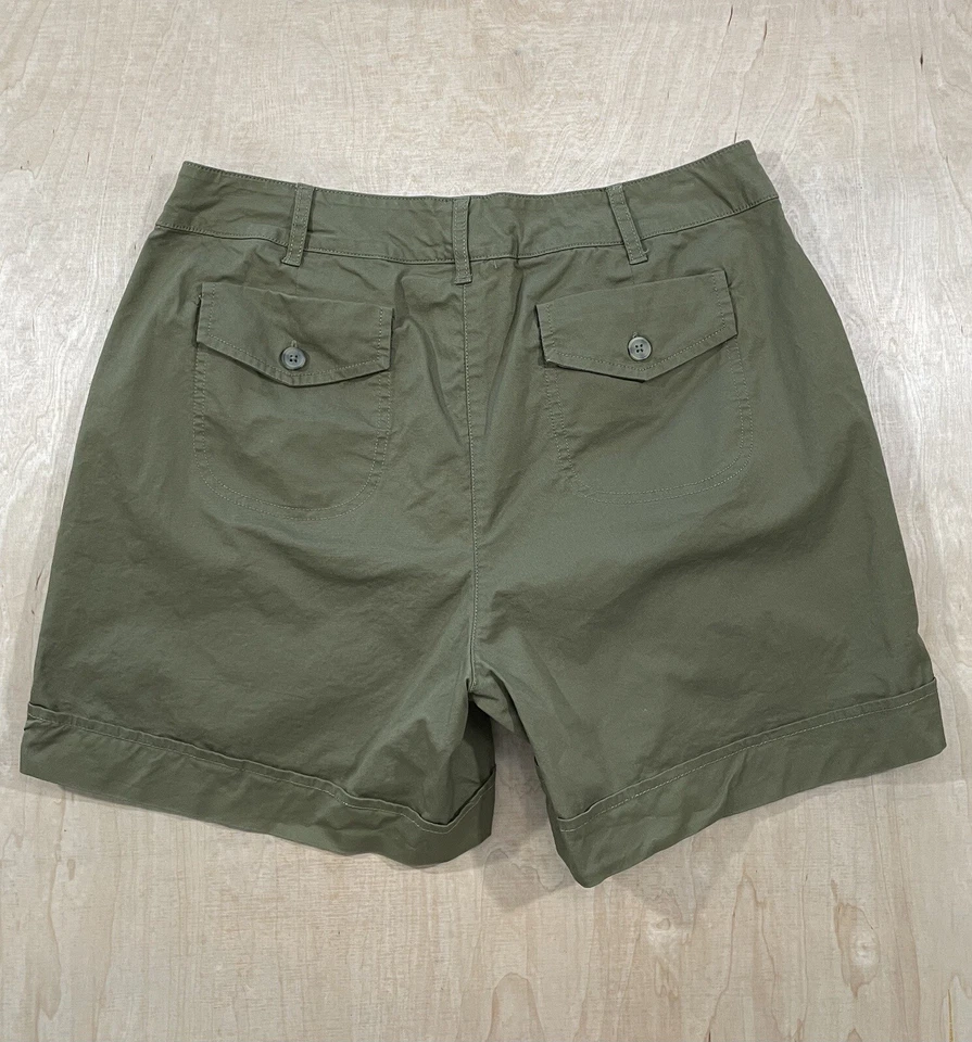 Pantalones cortos informales elásticos St Johns Bay para mujer talla 10 verde oliva Foto 3 de 4