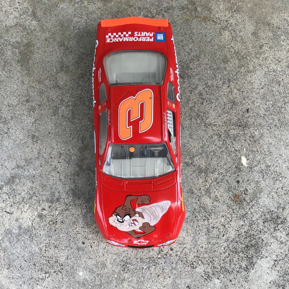 Taz Dale Earnhardt Sr Escala 1/24 Hasbro Winners Circles 2000 Monte Carlo Foto 4 de 4