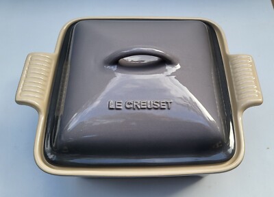 Le Creuset Stoneware Heritage Square Dish with Lid - 4 Qt - Flint - New