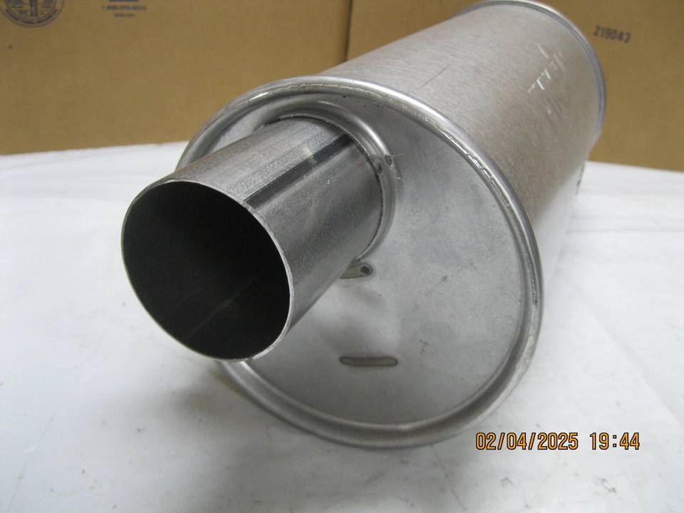 Exhaust Muffler-Super Turbo Direct Fit Dynomax 17741 Foto 4 de 4