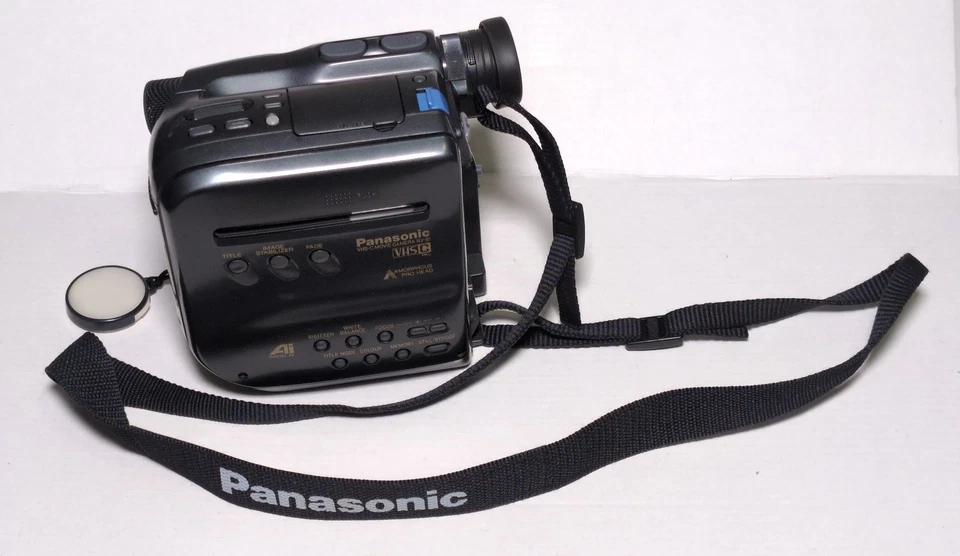 Panasonic VHS-C Camcorder NV-S1E - Ungeprüft - Bild 3 von 4