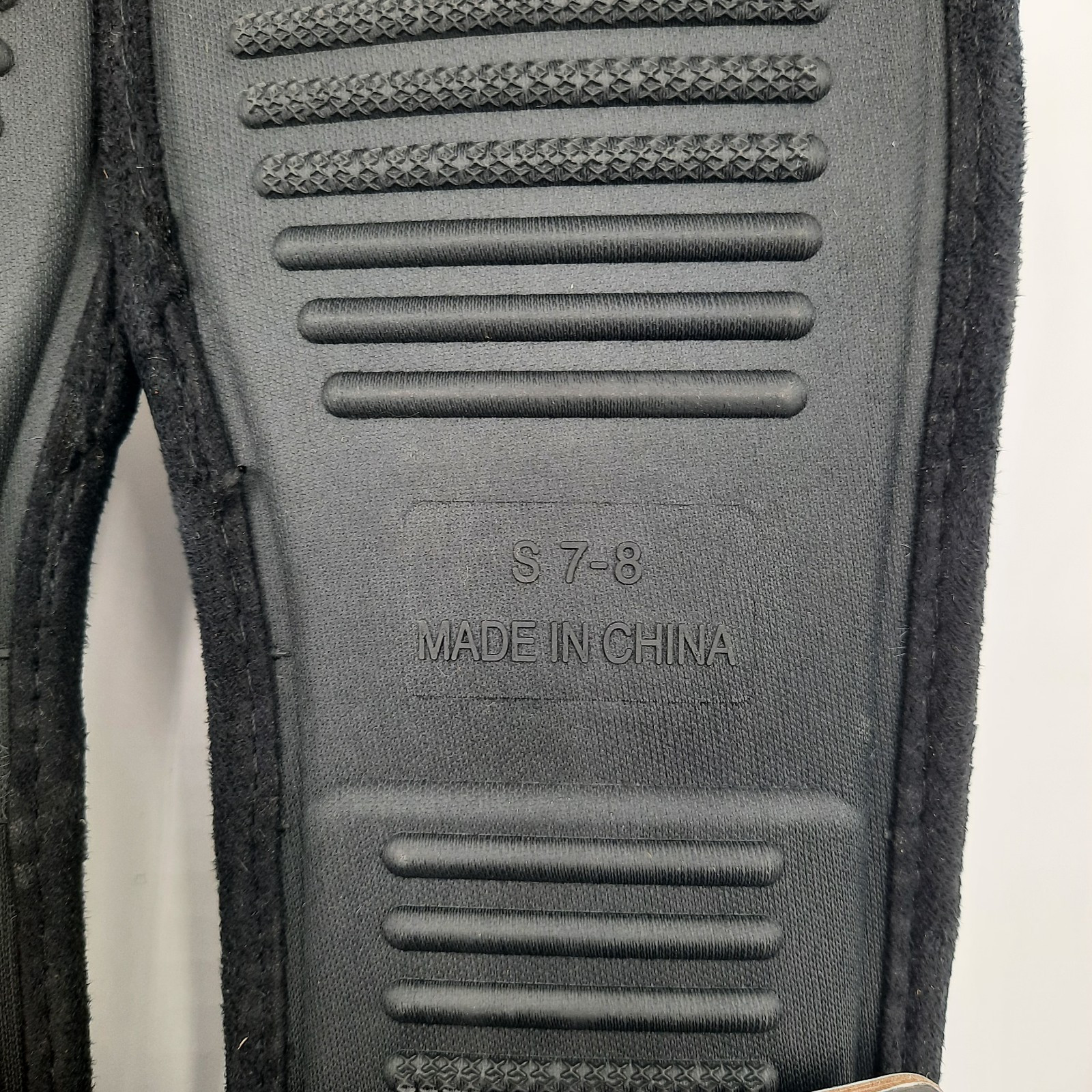 True Religion Slippers Men's S (7-8) Gray With Gold Horseshoe New thumbnail 9