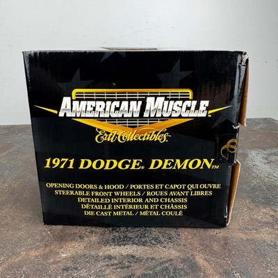 ERTL - AMERICAN MUSCLE - 1971 DODGE DEMON 1:18 Scale Diecast RED w