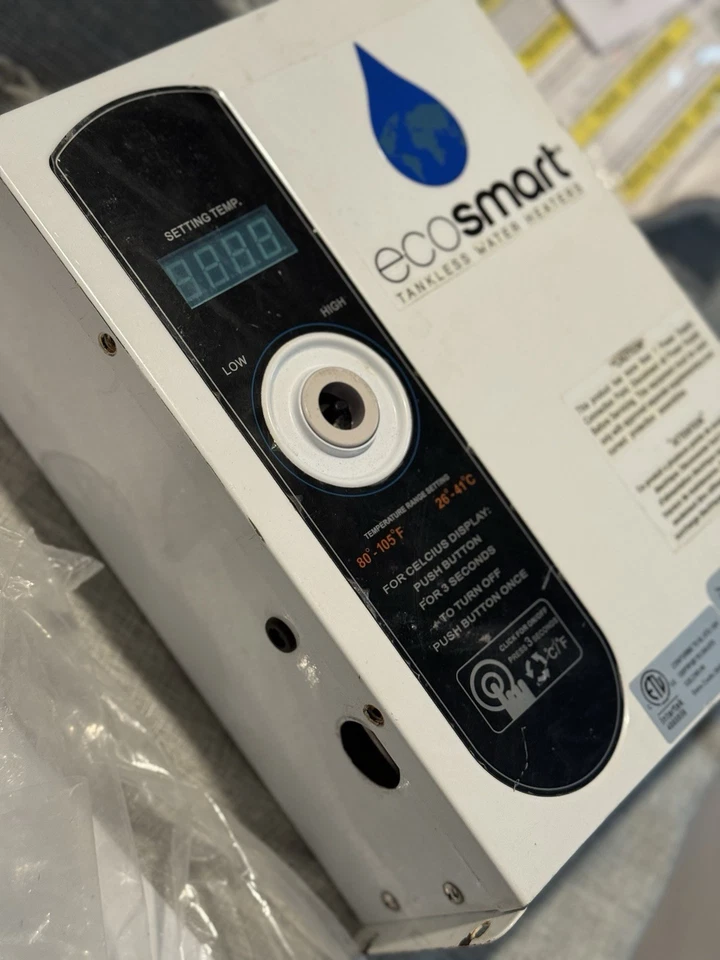 Calentador de spa eléctrico EcoSmart Smart 11 - Blanco - 12 x 10,5 x 4,75 - Muy usado Foto 2 de 4